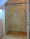 skleněné dveře sprchovacího koutu